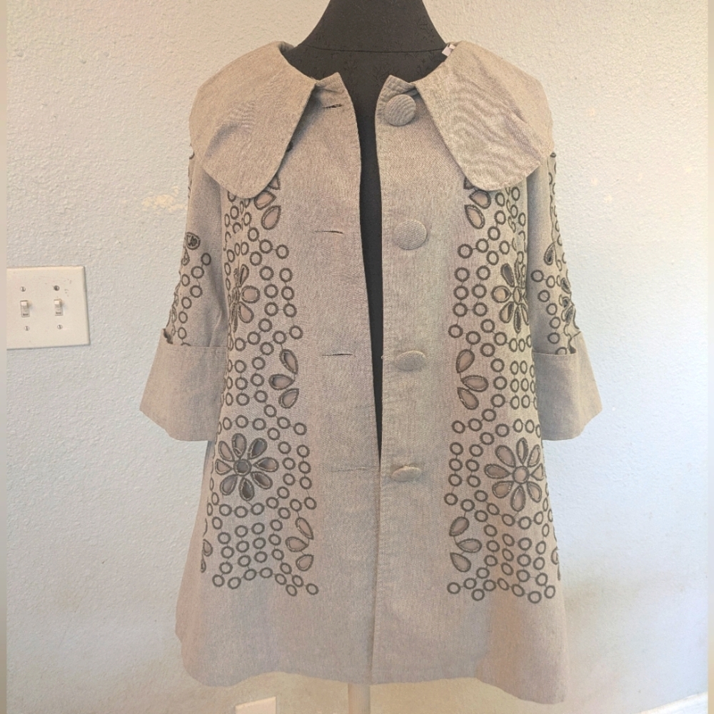Ryu 60s Style Swing Eyelet Coat